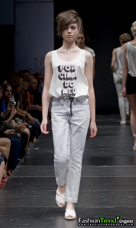 ��� Cheap Monday 09���ĸ���ͼƬ