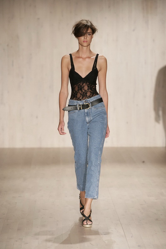 ���� Cheap Monday 09���ĸ���ͼƬ