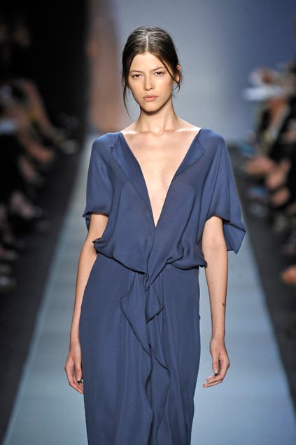 Max Azria Collection 09���ĸ���ͼƬ