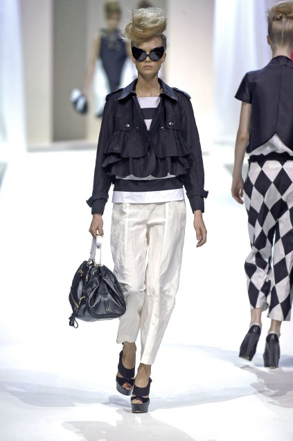 Moschino 09���ĸ���ͼƬ