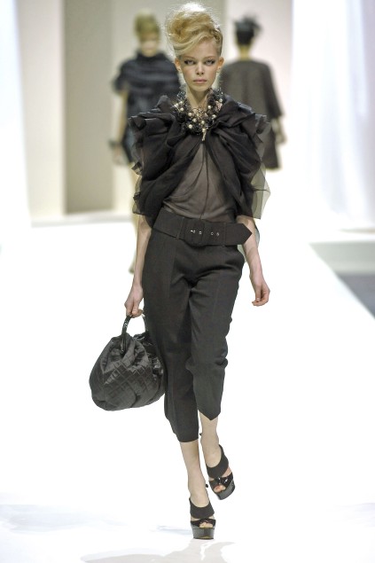 Moschino 09���ĸ���ͼƬ