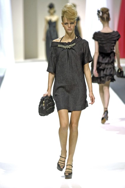 Moschino 09���ĸ���ͼƬ