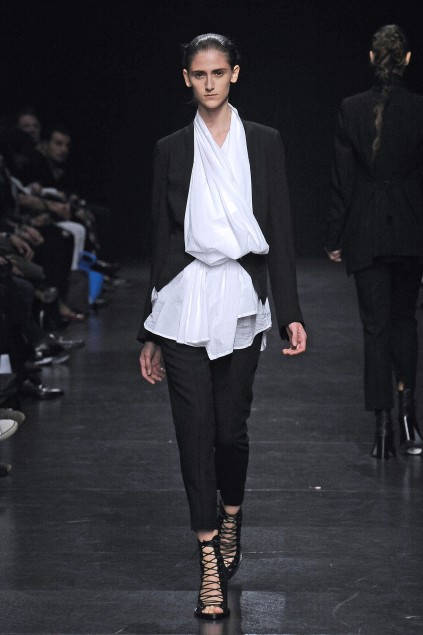 Ann Demeulemeester 09���ĸ���ͼƬ