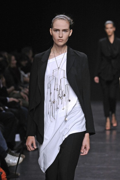 Ann Demeulemeester 09���ĸ���ͼƬ