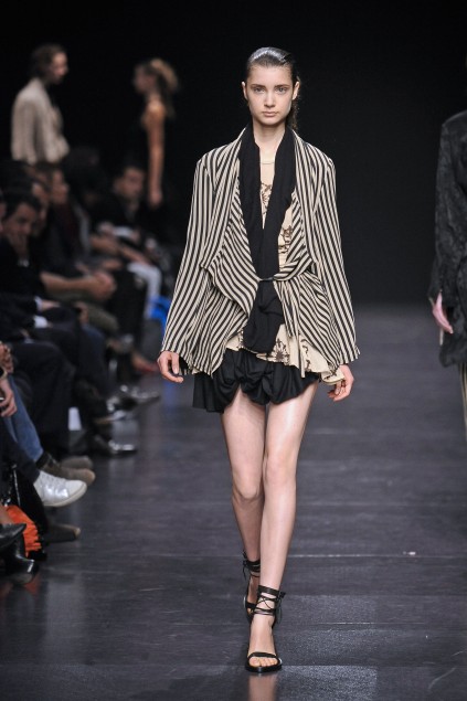Ann Demeulemeester 09���ĸ���ͼƬ