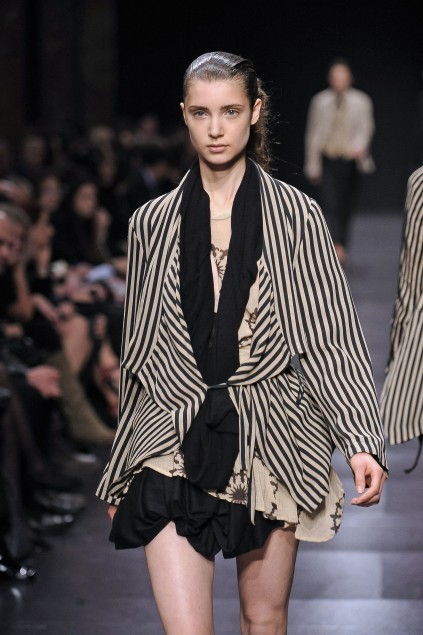 Ann Demeulemeester 09���ĸ���ͼƬ