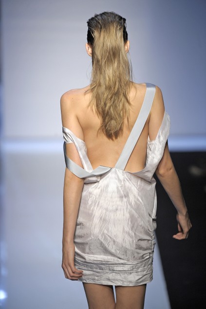 Costume National 09���ĸ���ͼƬ