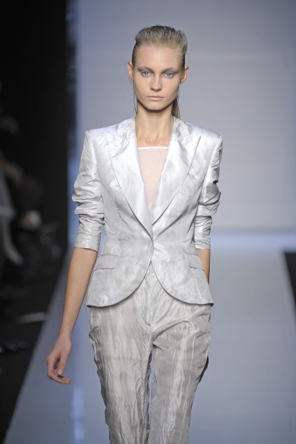 Costume National 09���ĸ���ͼƬ