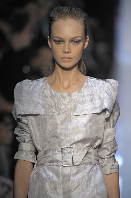 Costume National 09���ĸ���ͼƬ