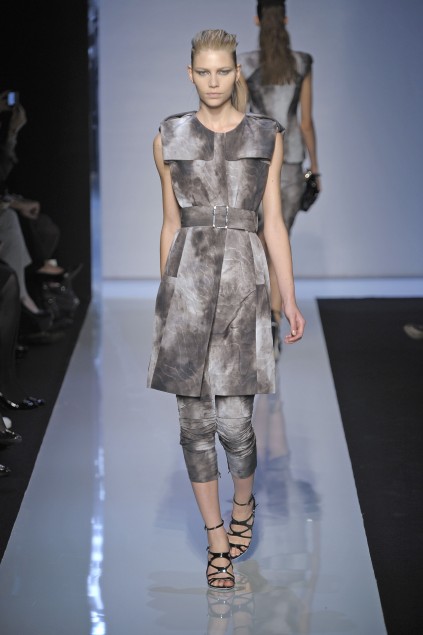 Costume National 09���ĸ���ͼƬ