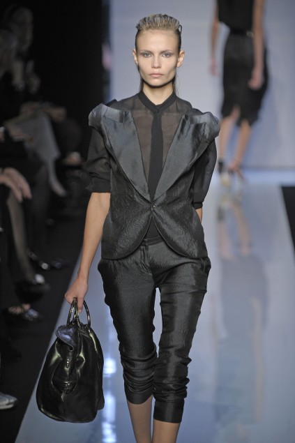 Costume National 09���ĸ���ͼƬ