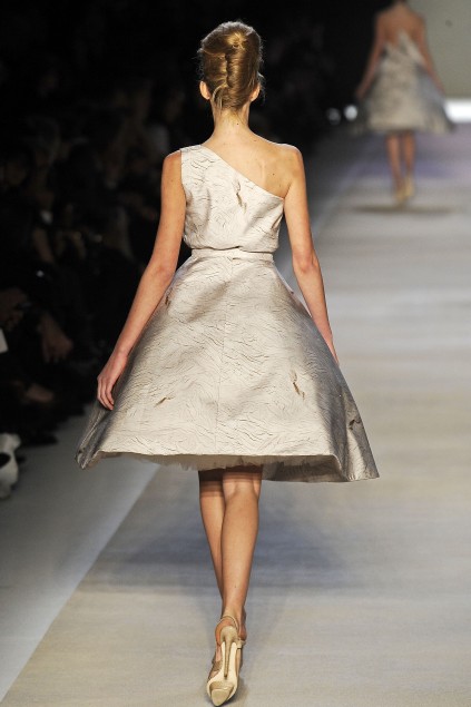 Giambatista Valli 09���ĸ���ͼƬ