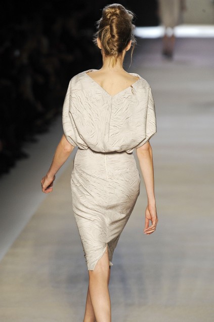 Giambatista Valli 09���ĸ���ͼƬ