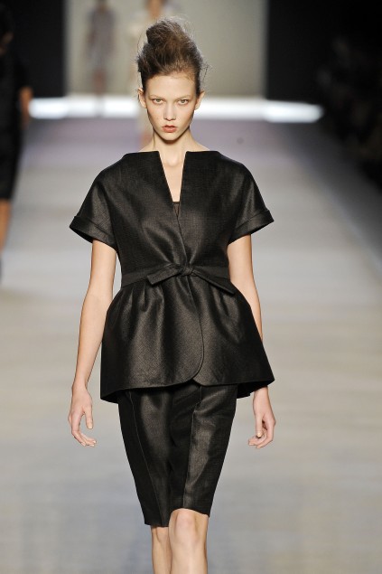 Giambatista Valli 09���ĸ���ͼƬ