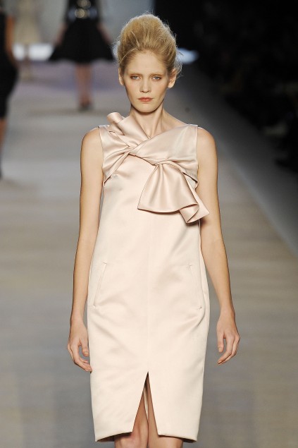 Giambatista Valli 09���ĸ���ͼƬ