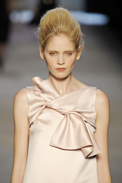 Giambatista Valli 09���ĸ���ͼƬ