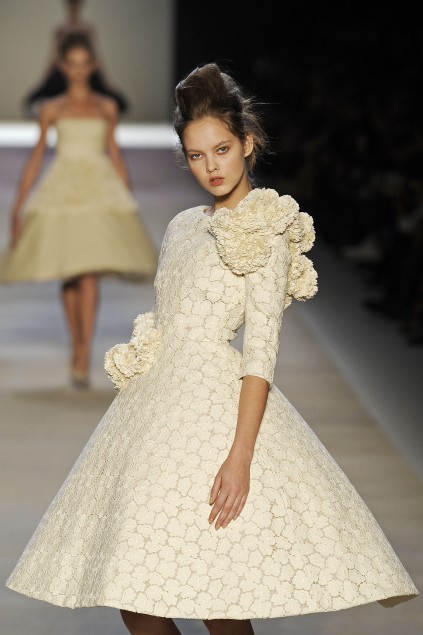 Giambatista Valli 09���ĸ���ͼƬ