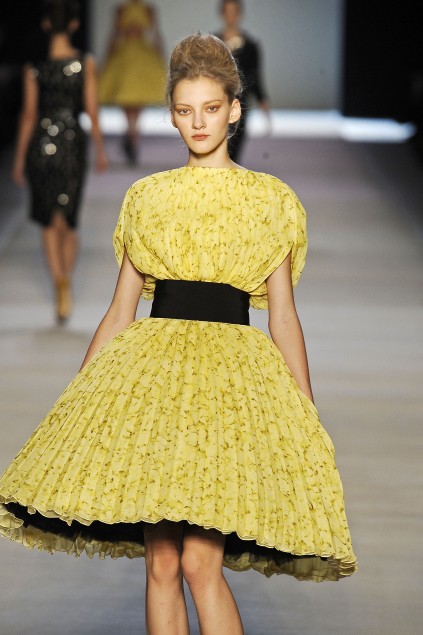 Giambatista Valli 09���ĸ���ͼƬ