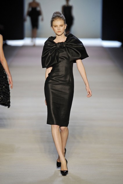 Giambatista Valli 09���ĸ���ͼƬ