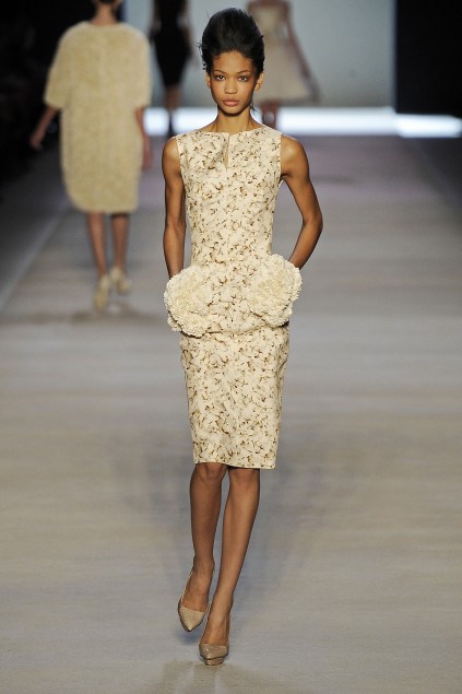 Giambatista Valli 09���ĸ���ͼƬ