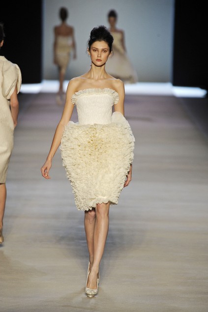 Giambatista Valli 09���ĸ���ͼƬ