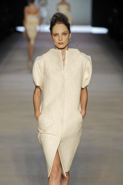 Giambatista Valli 09���ĸ���ͼƬ