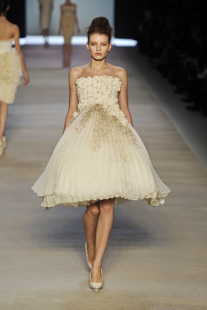 Giambatista Valli 09���ĸ���ͼƬ