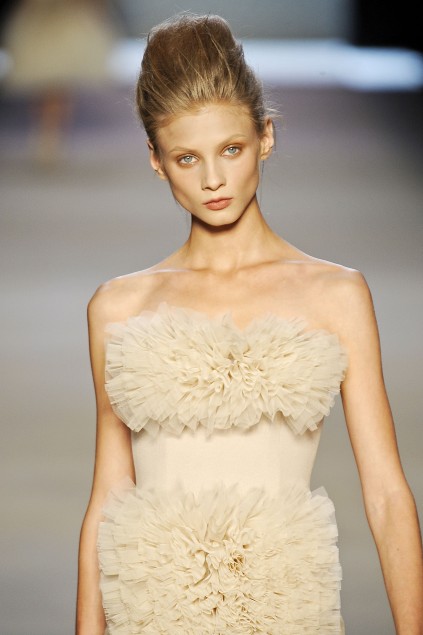 Giambatista Valli 09���ĸ���ͼƬ